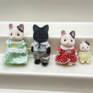 Calico Critters Tuxedo Cat Family Lot of 4 Figures Sylvanian Families Baby